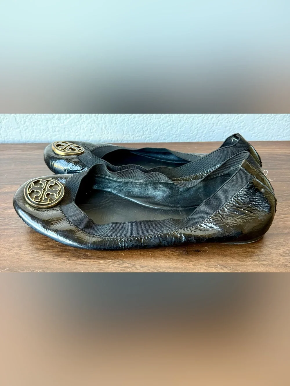 Tory Burch Black Patent Leather Logo Ballet Flats 9.5 M
